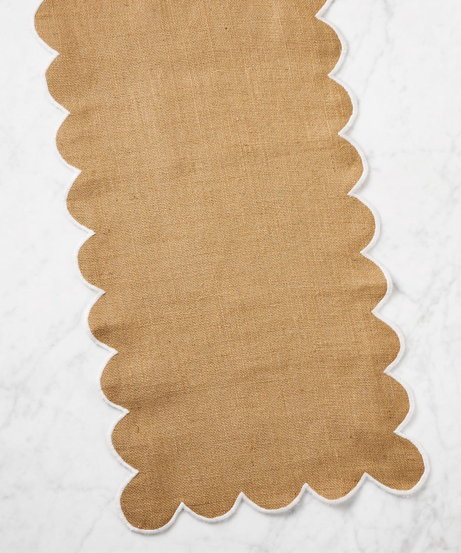 Jute Scalloped Runner